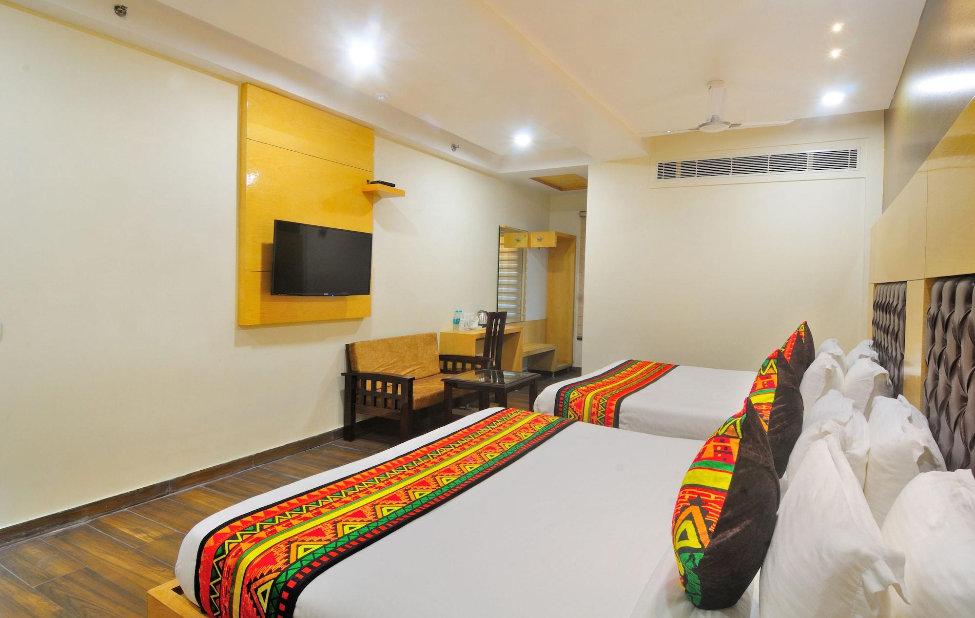 Staybook-Jyoti Mahal A Heritage Hotel New Delhi Exterior photo
