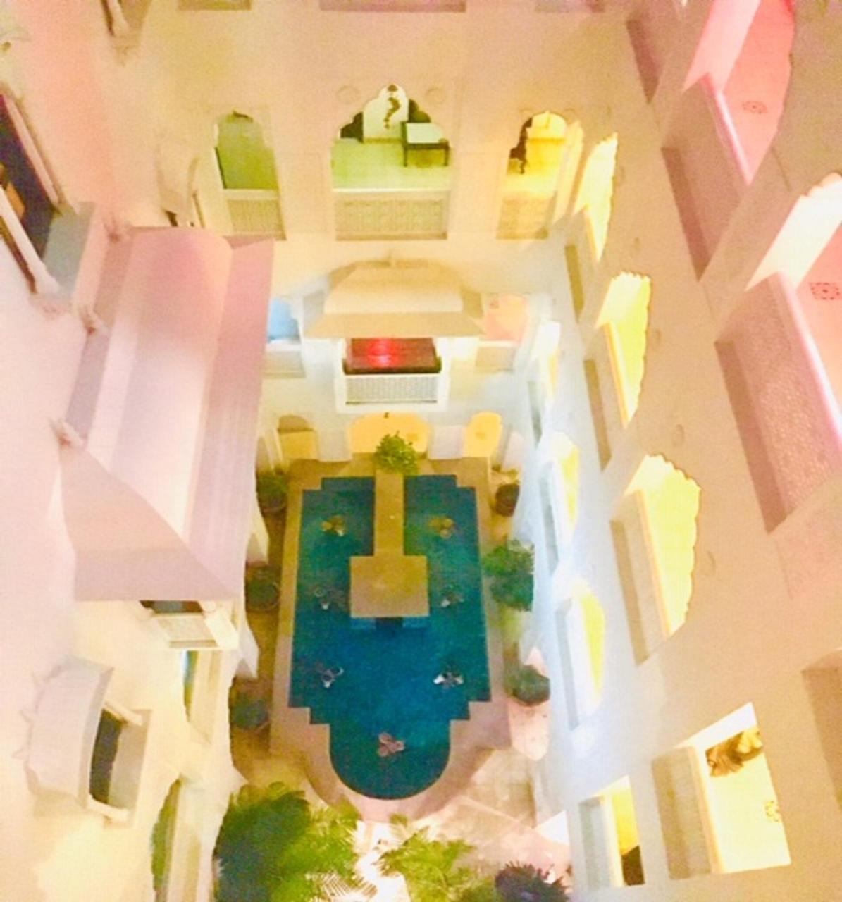 Staybook-Jyoti Mahal A Heritage Hotel New Delhi Exterior photo